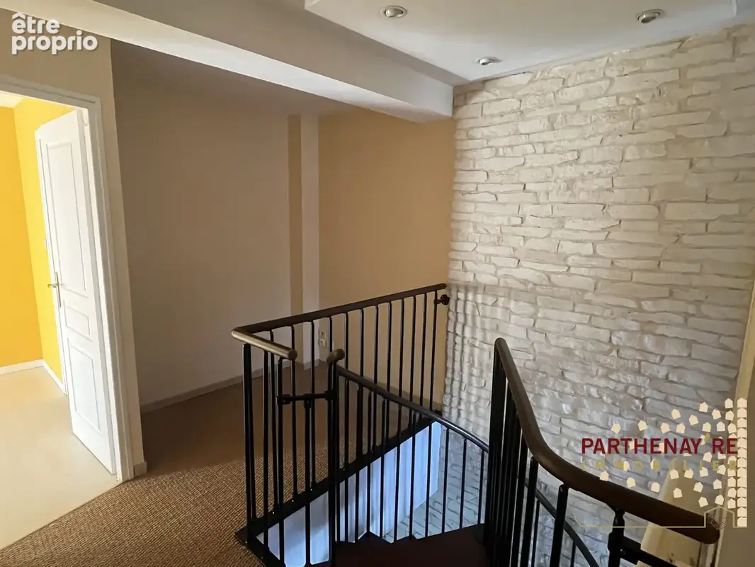 Maison 3 pièces 66 m² à vendre à Parthenay (79200) - photo 5