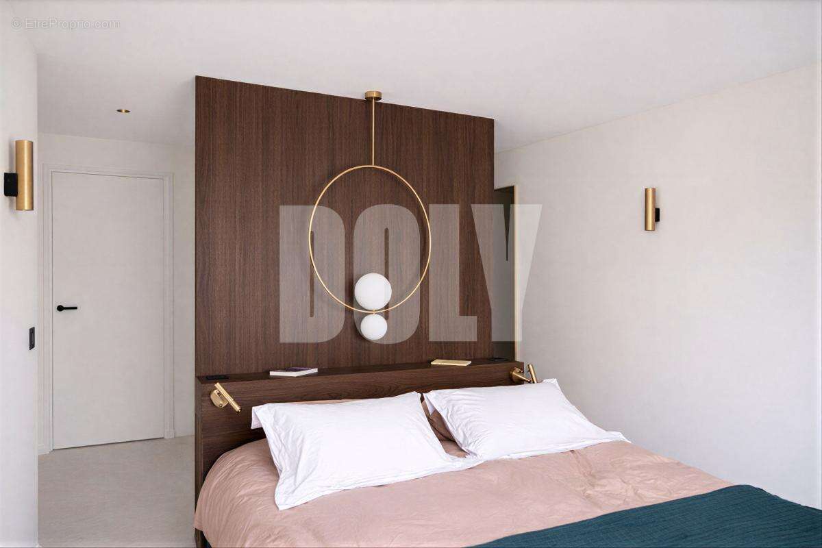 Appartement à PARIS-8E