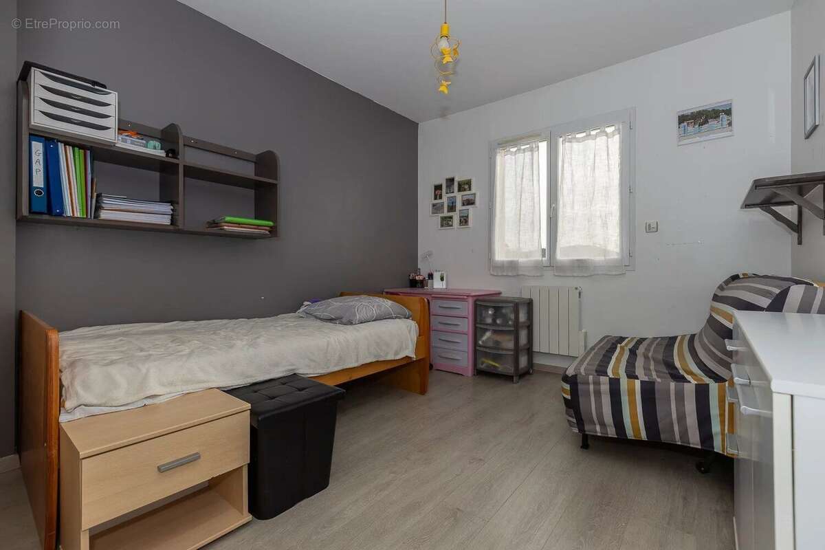 Maison à LA BALME-LES-GROTTES