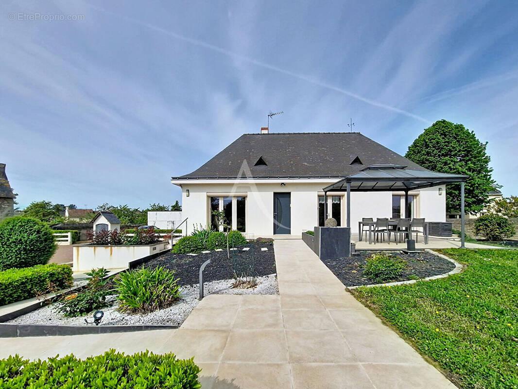 Maison à DOUE-LA-FONTAINE