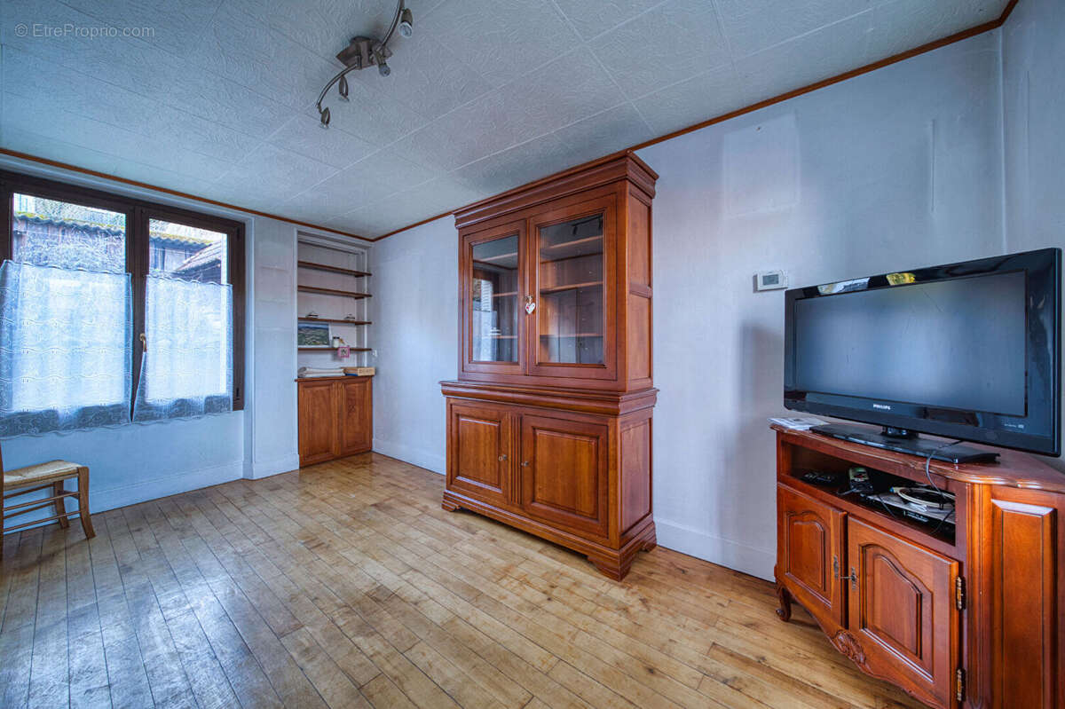 Maison à REAUMONT
