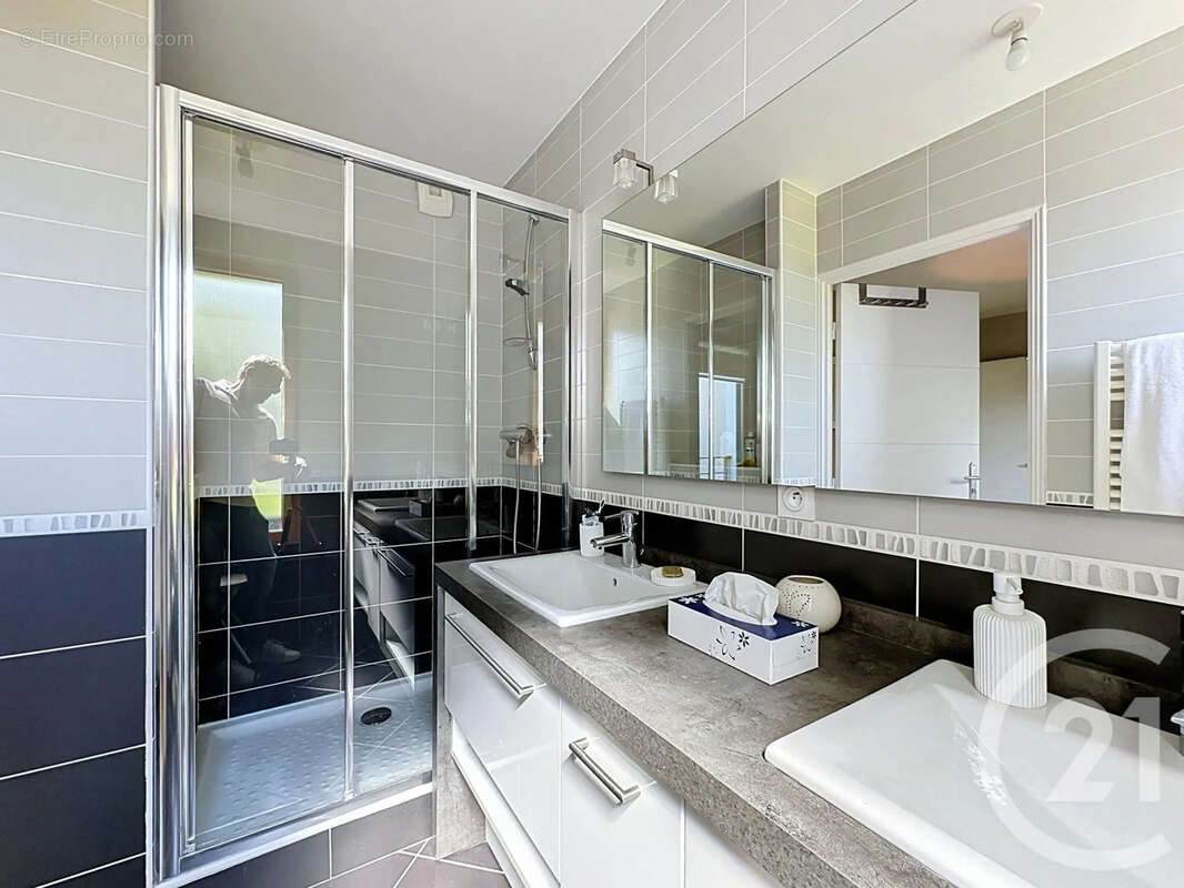 Appartement à LYON-5E