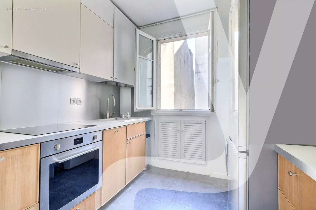 Appartement à PARIS-20E