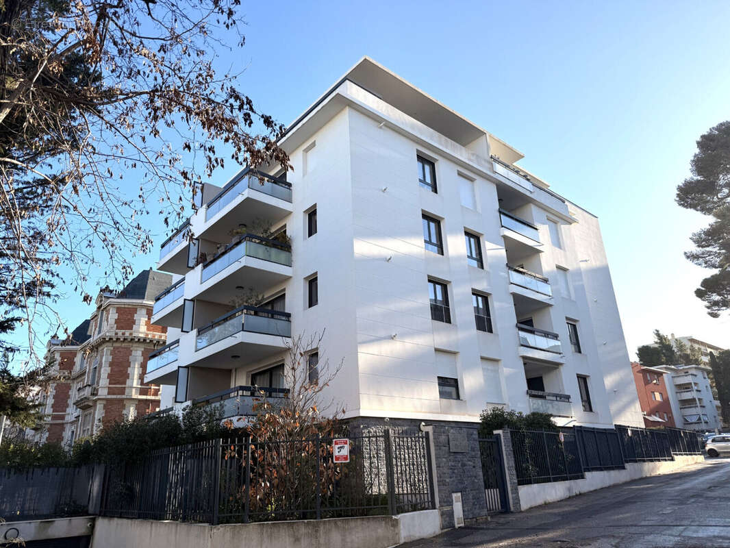 Vente T3 Gaston Berger - photo 10