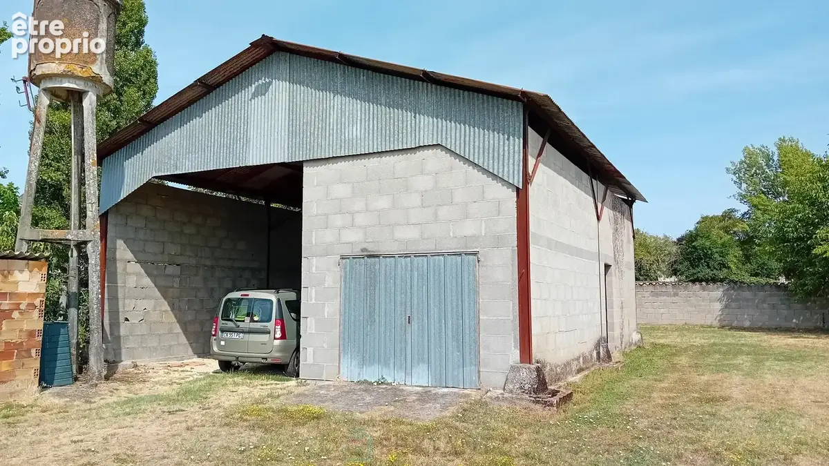 Jolie maison de village avec terrain et dépendances - photo 17