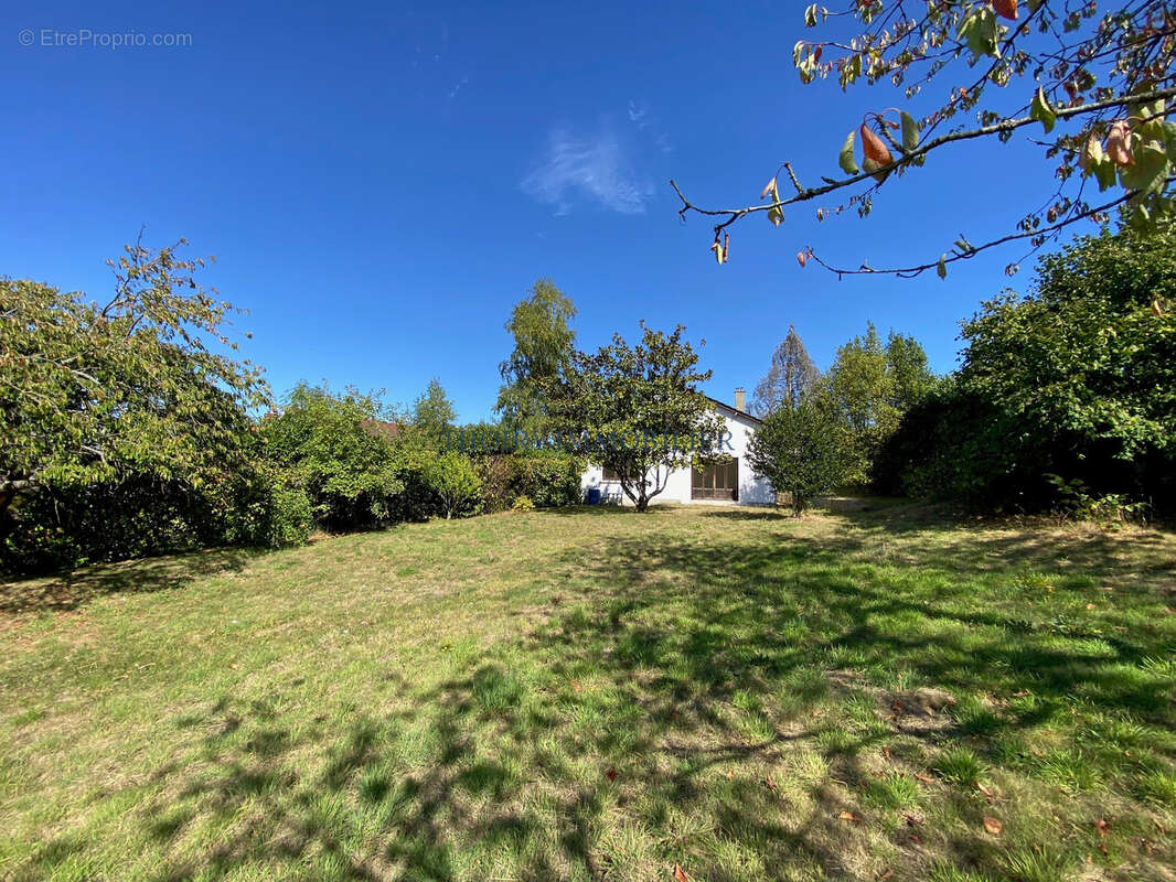 Maison à THOIRY