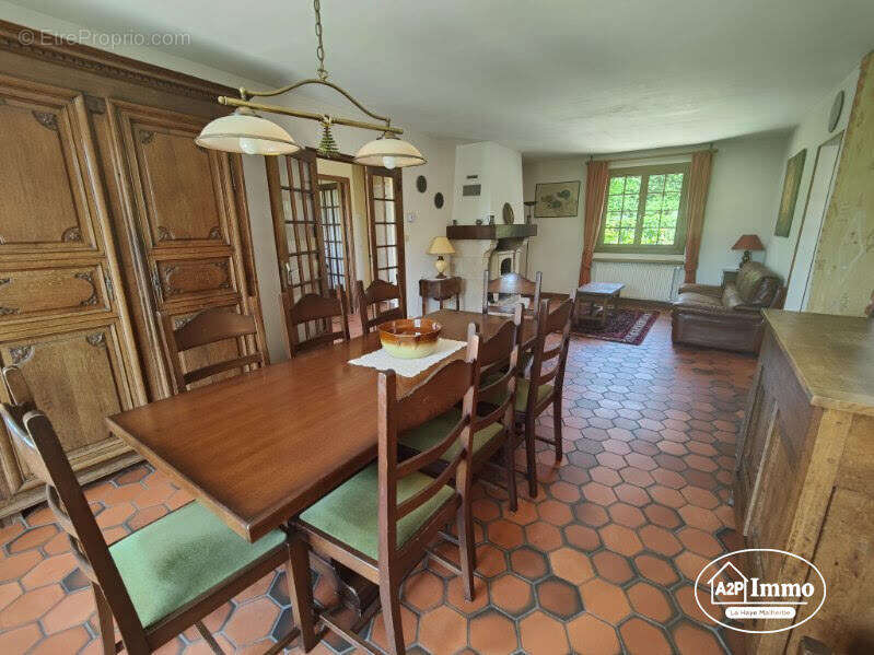 Maison à CRASVILLE