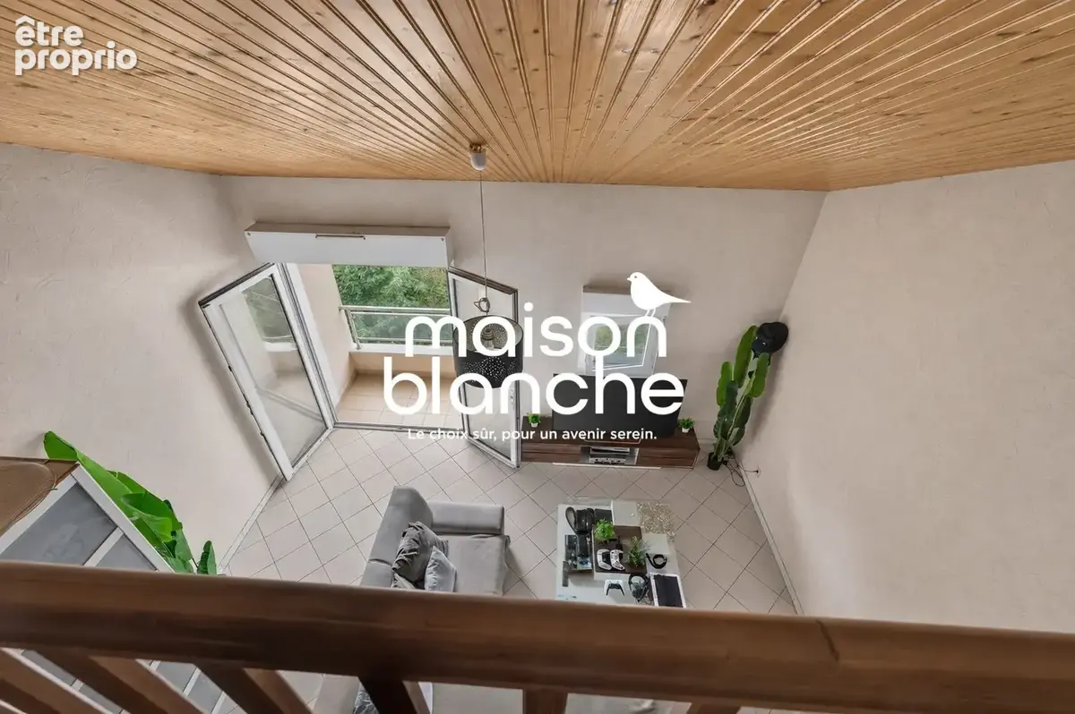 Appartement 44 m² à Parthenay  - photo 8