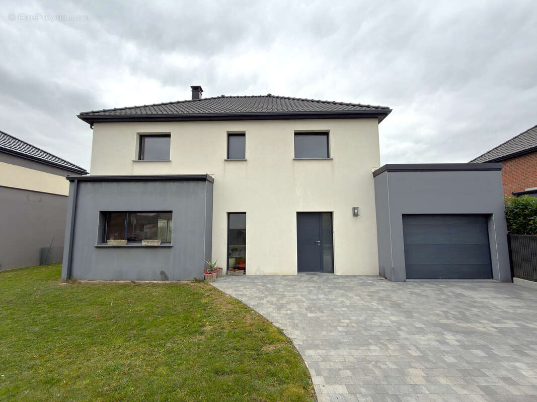 Maison à ALLENNES-LES-MARAIS