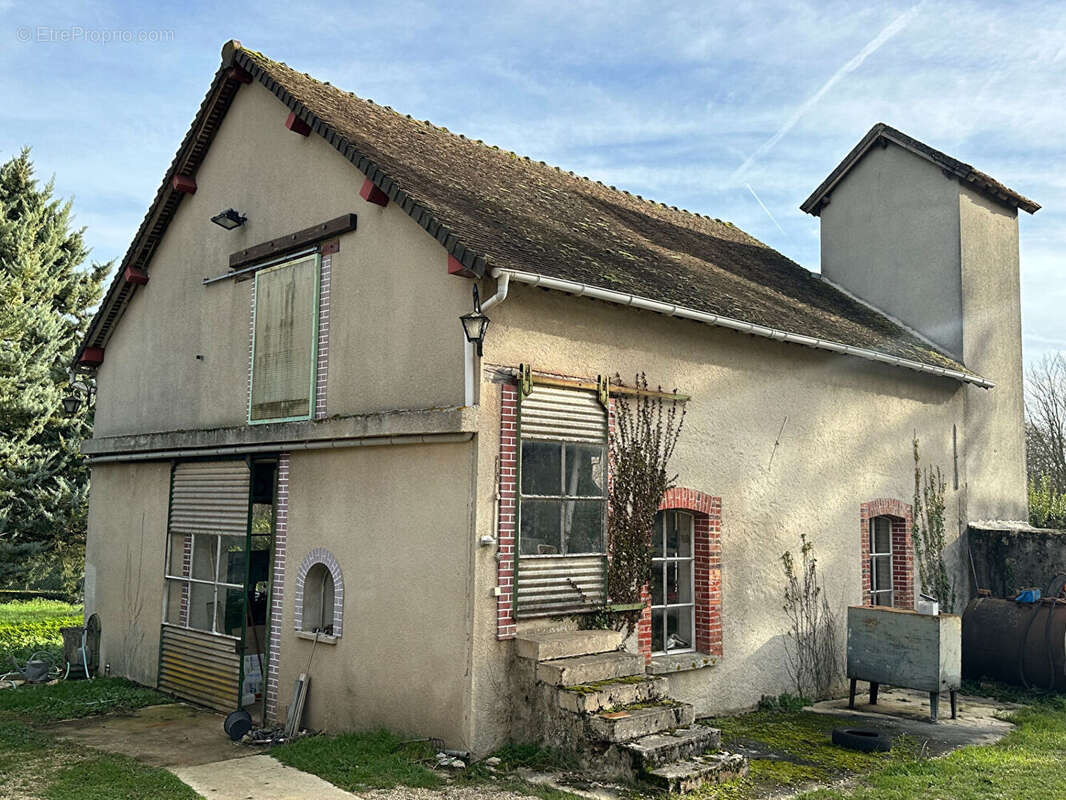 Autre à COURCELLES-EN-BASSEE