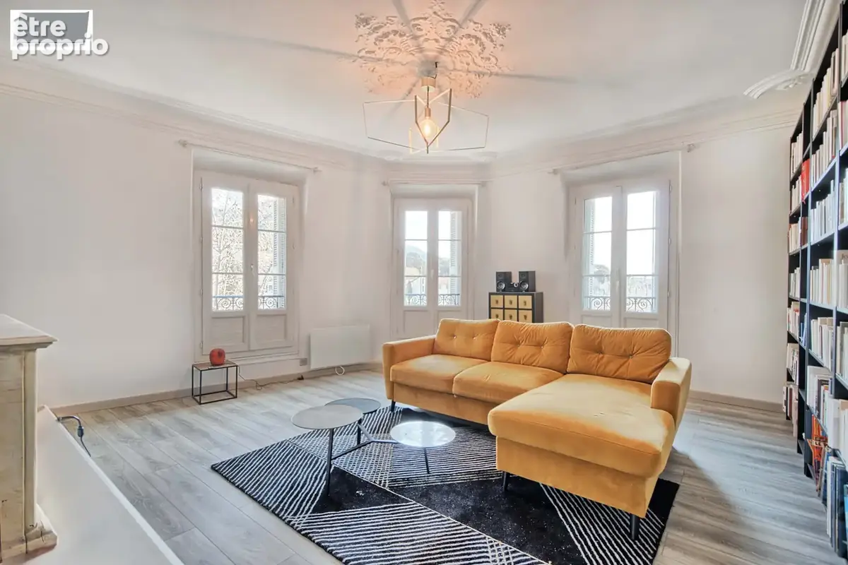 TOULON Haute-Ville, superbe appartement de 115m2 en dernier étage - photo 3
