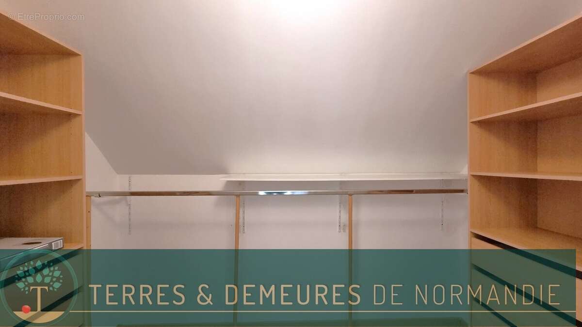 Maison à MARTIN-EGLISE