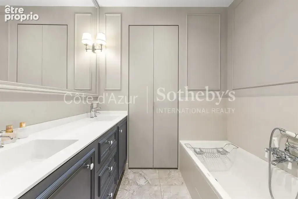 Nice centre, appartement bourgeois 3 pièces de 134 m² Carrez proche Place Masséna - photo 11