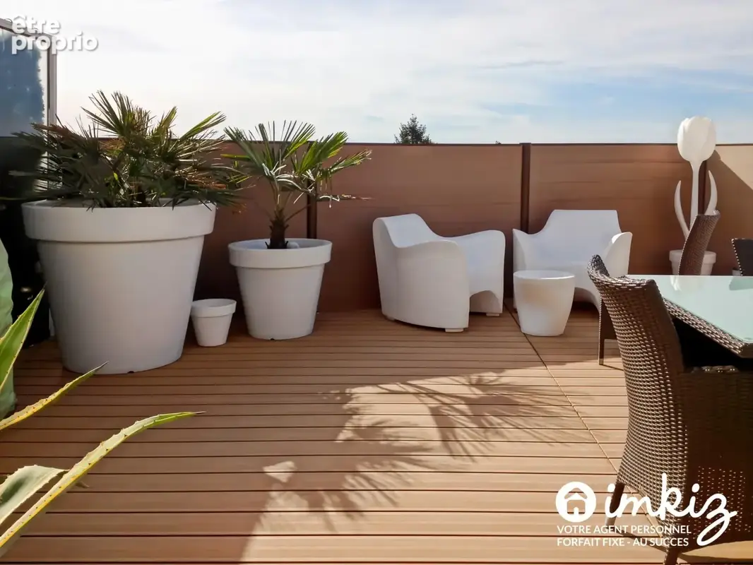 Superbe T4 avec grande terrasse et garages - photo 2