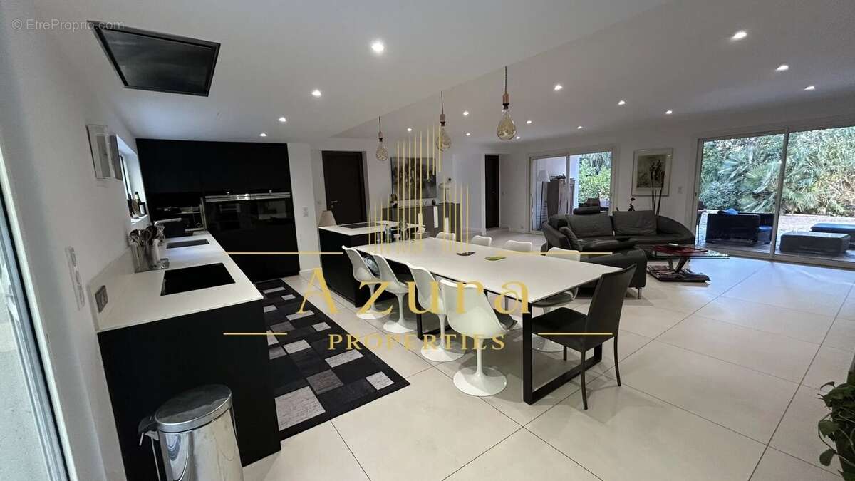 Appartement à SAINT-RAPHAEL