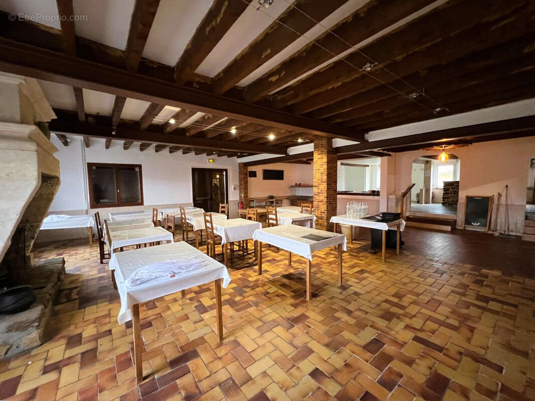 Maison à CHAMPROND-EN-GATINE