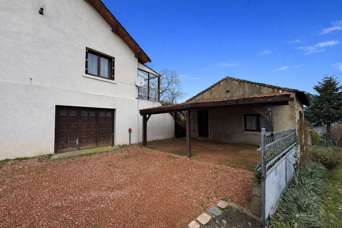 Maison à VILLEMONTAIS