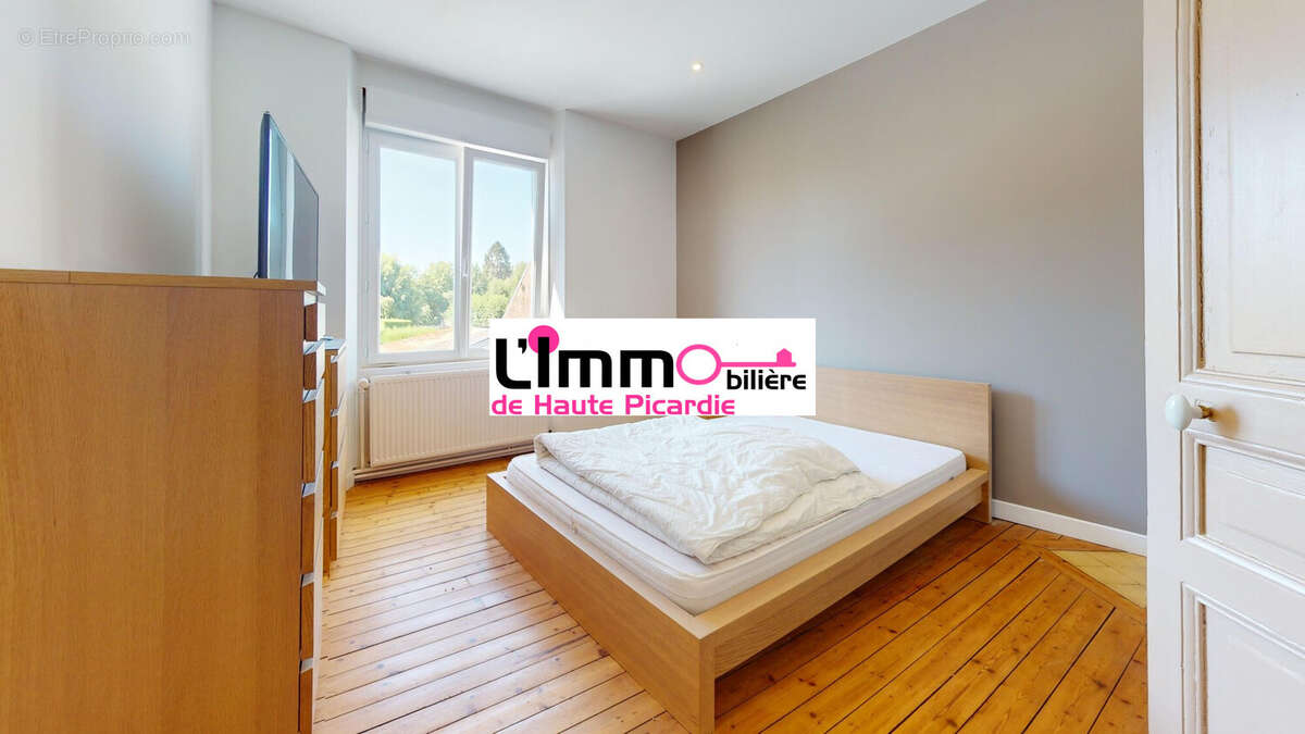 Maison 305 m² à Chaulnes  - photo 8