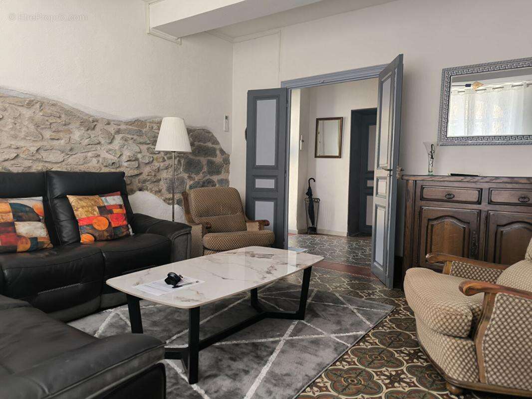 Maison à LEZIGNAN-CORBIERES