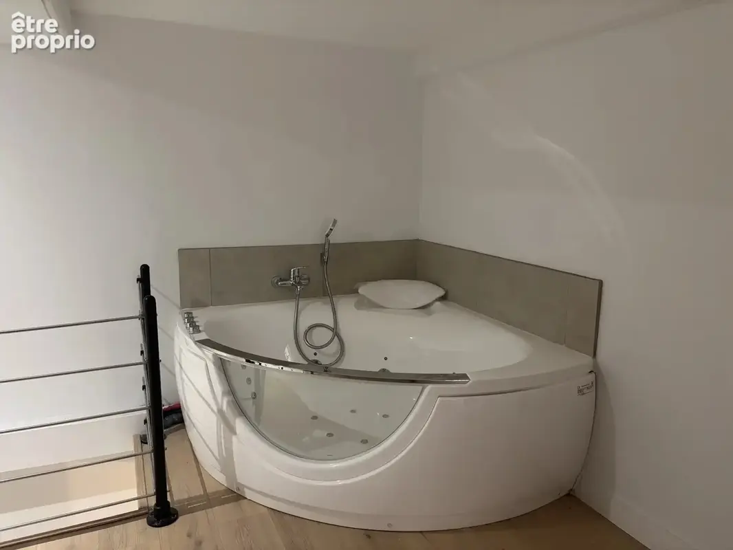 NOUVEAUTE Lyon 1 Opéra - Cœur Presqu'ile - 36m2 carrez - Destination commerciale - photo 5