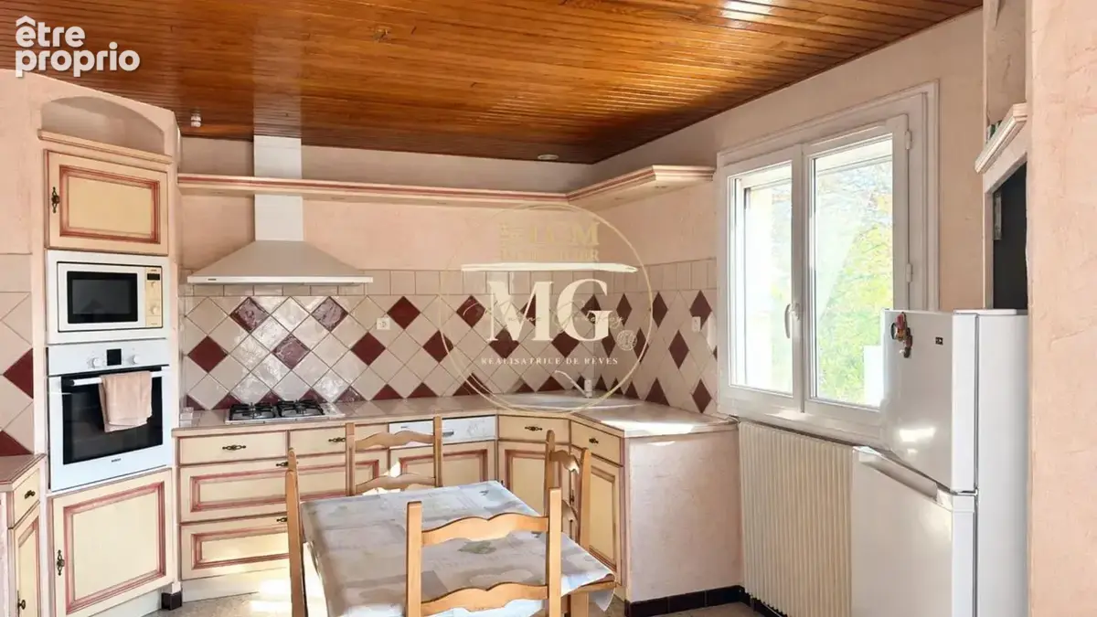 Maison - 5 pièces - 109 m² - photo 8