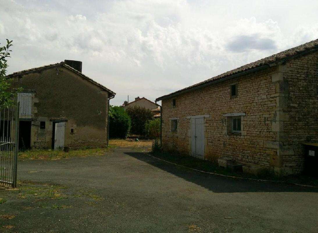 Maison 155 m² à Chaunay  - photo 3