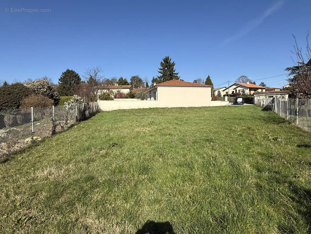 Terrain à LES COTES-D'AREY