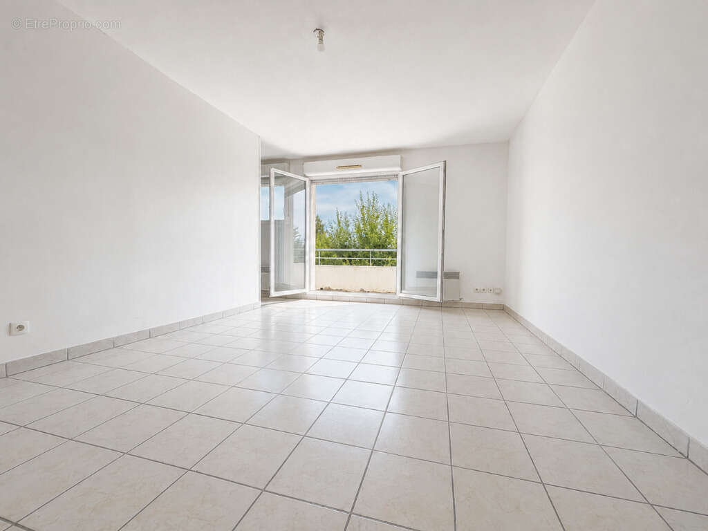 T2 avec balcon et parking en résidence sécurisée ! - photo 3