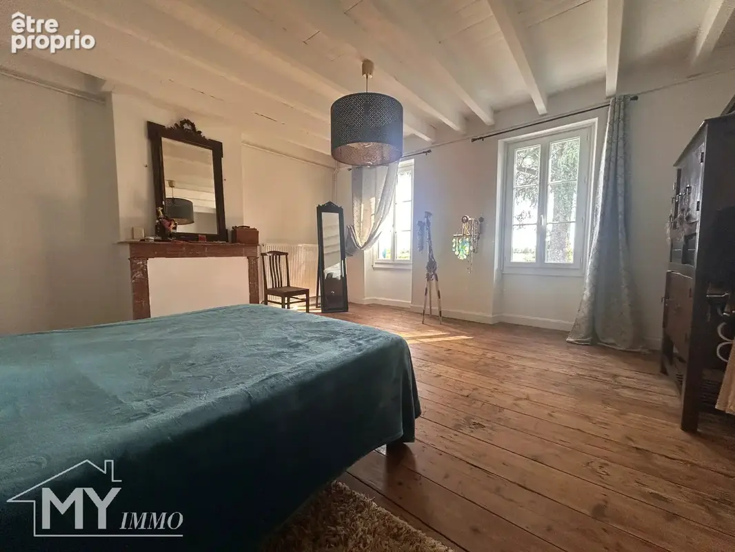 Élégante maison bourgeoise en pierre avec deux granges - photo 15