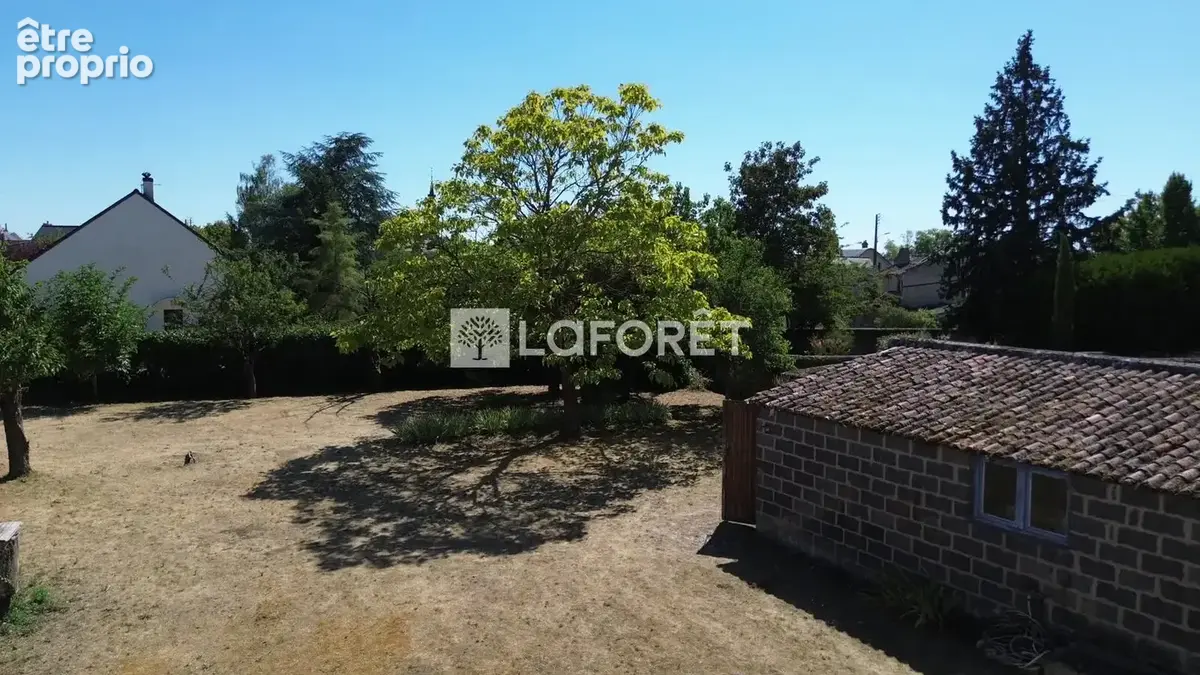 Maison ancienne à rénover Grand terrain, dépendances et beau potentiel - photo 15