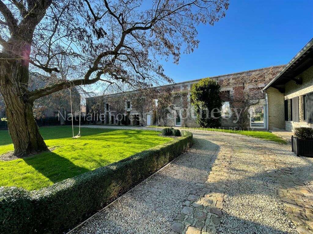 Superbe Propriété sur plus de 3 hectares. - photo 19