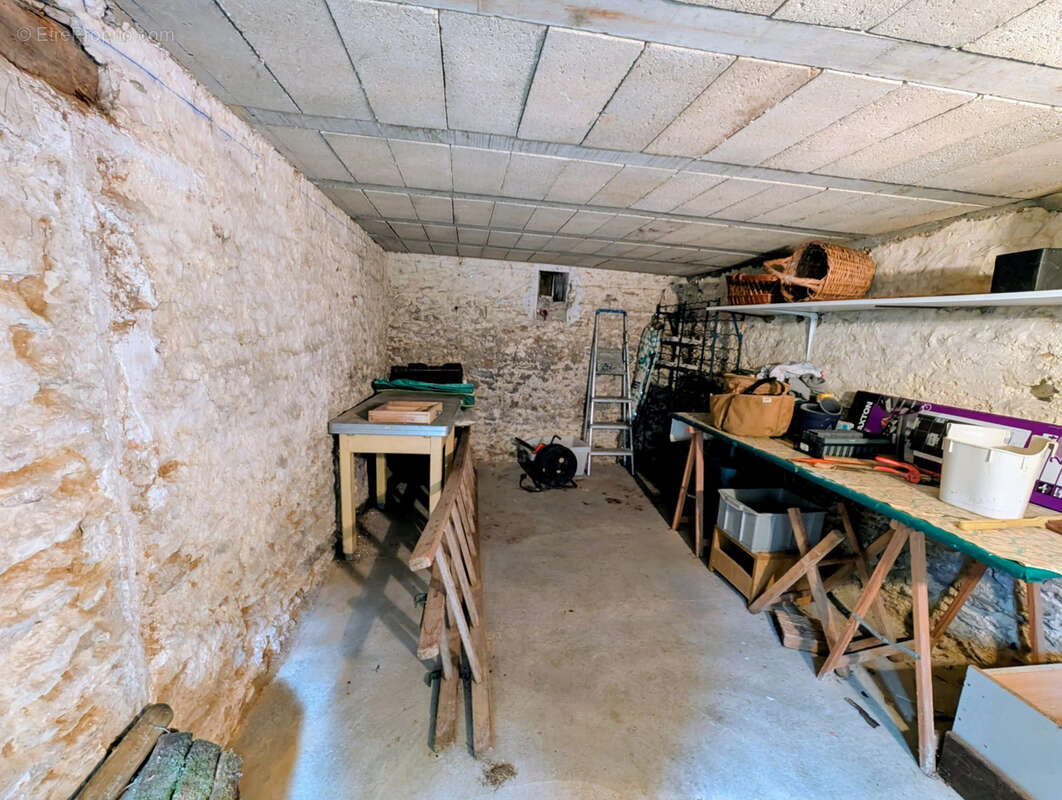 Maison à LES MESNULS