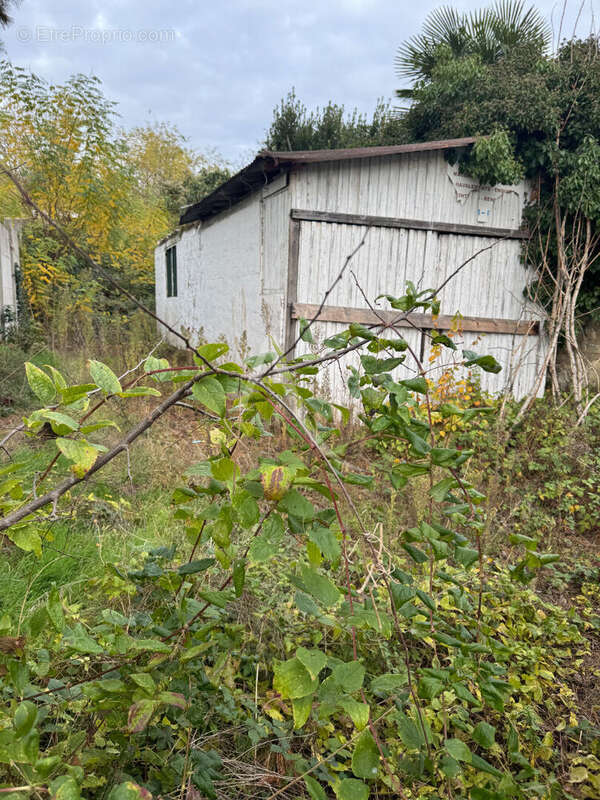 Terrain à SAINT-OUEN-L&#039;AUMONE