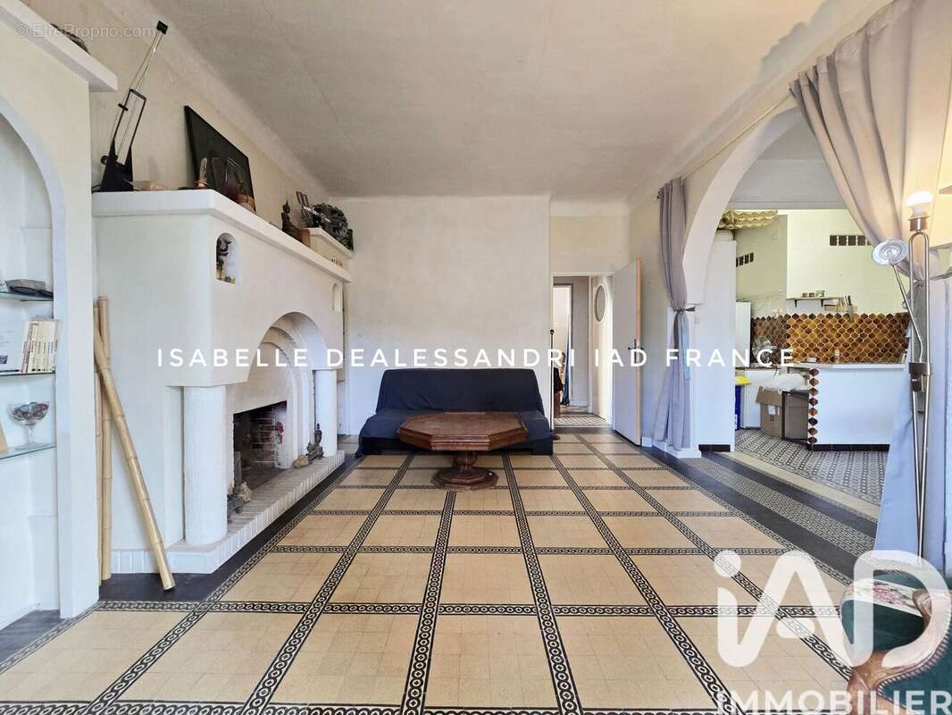 Photo 3 - Appartement à SAINT-CYR-SUR-MER