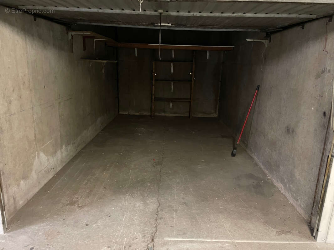 Garage 15 m2 fermé et sécurisé - photo 3