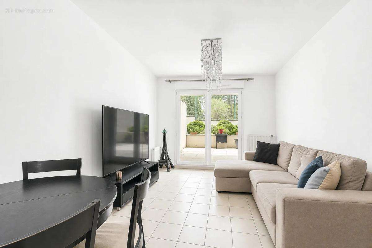 T3 lumineux avec grande terrasse à Istres - photo 2