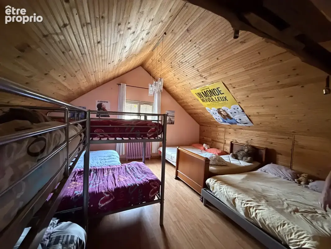 Maison sur sablé sur sarthe de 133m2 et panneaux photovoltaïques ! - photo 6