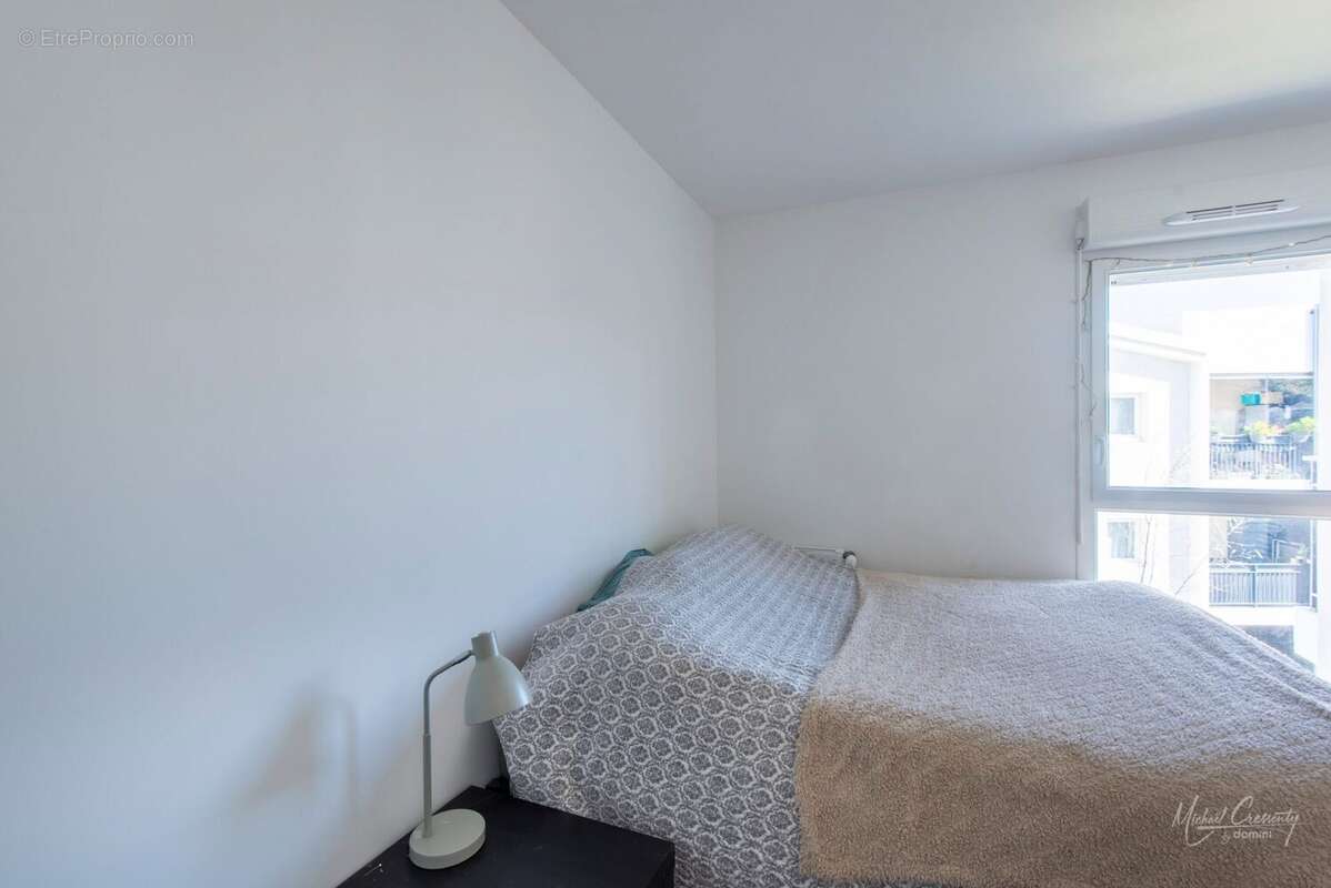 Chambre 1 - Appartement à ARLES
