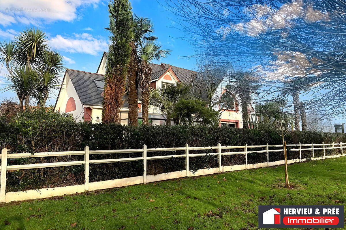 Maison à BLAINVILLE-SUR-ORNE