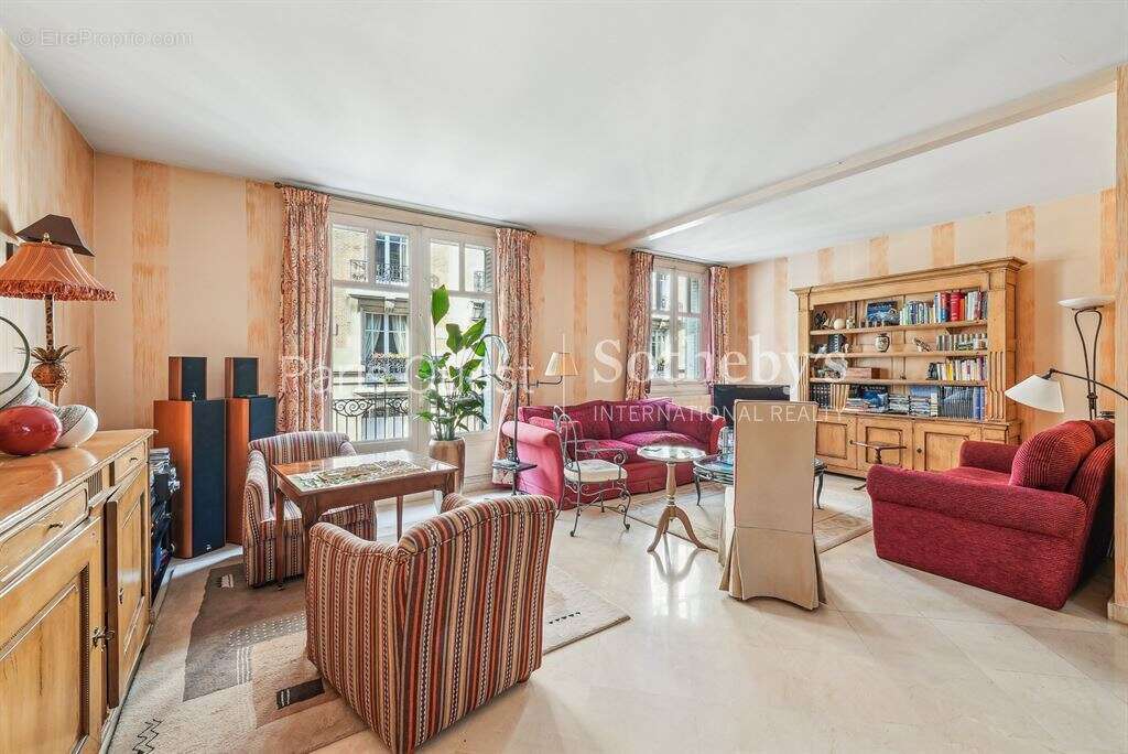 Maison à NEUILLY-SUR-SEINE