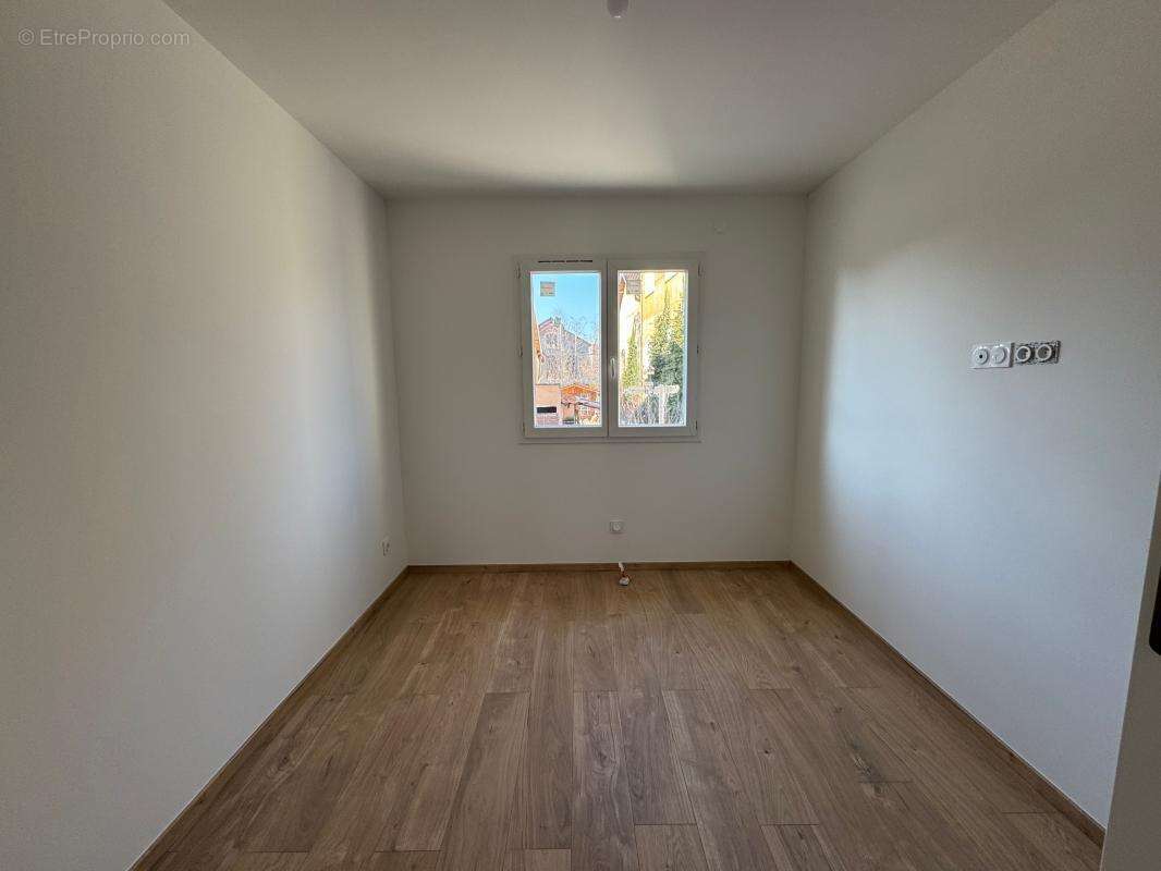 Appartement à PONT-DE-CHERUY