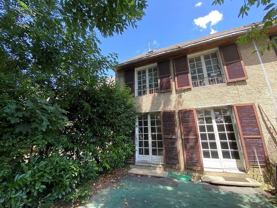 Maison à SAVIGNY-SUR-ORGE