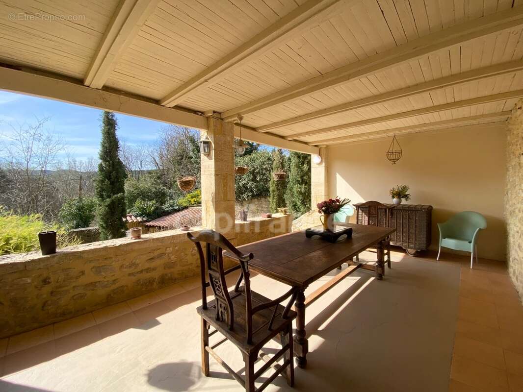 Entre Uzès et La Roque-sur-Cèze, Éden Provençal : Mas du XVIIIe & Son Domaine Privé sur 3,3 hectares - photo 11