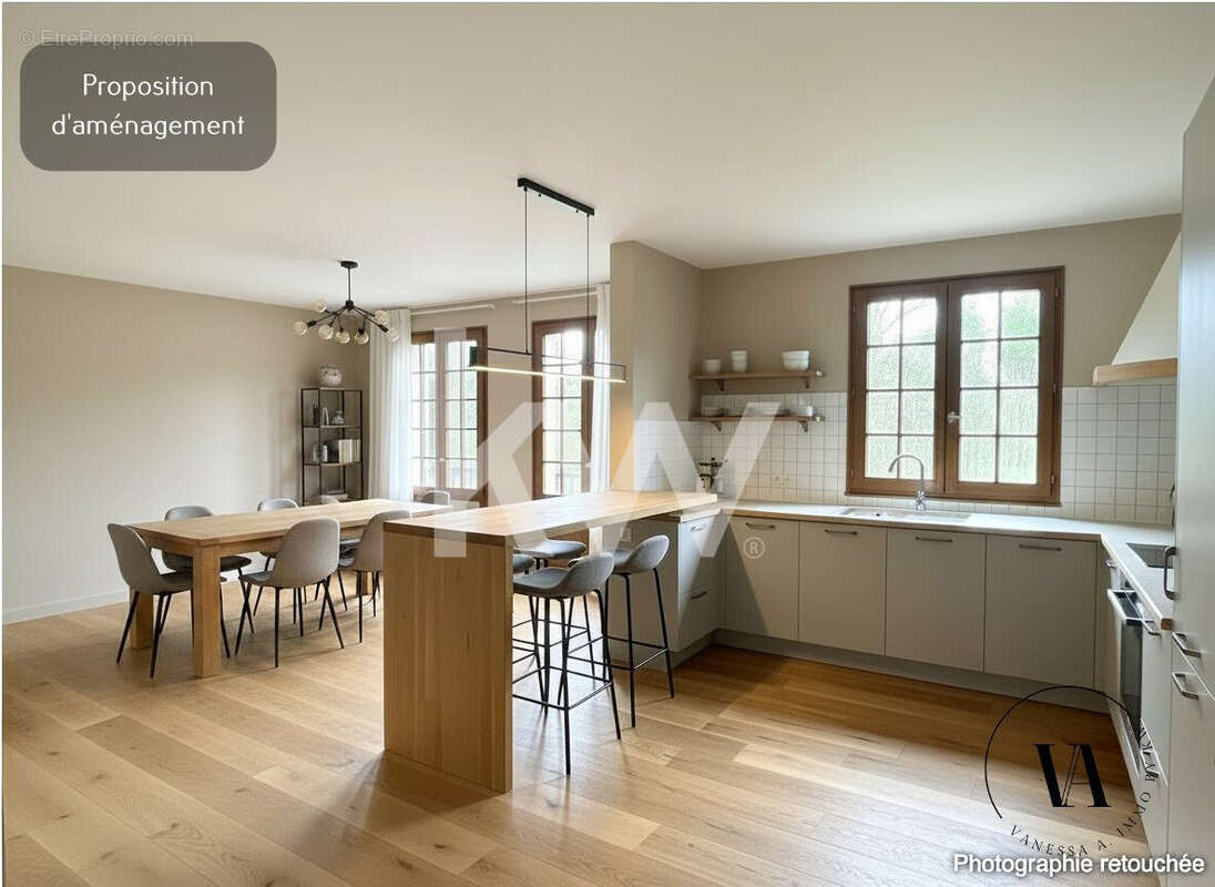 Maison à MARCILLY-EN-VILLETTE