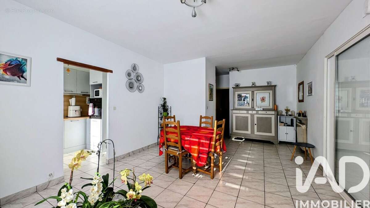 Photo 4 - Maison à ROBION
