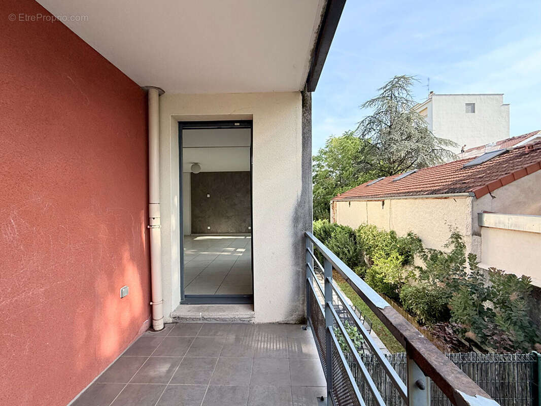 Vente appartement T3 - sans vis à vis - calme - loggia plein Est - photo 2