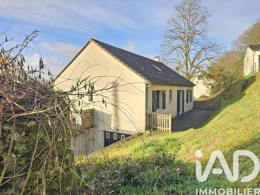 Photo 3 - Maison à MONTFORT-LE-GESNOIS