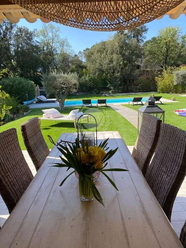 Maison à PLAN-DE-LA-TOUR