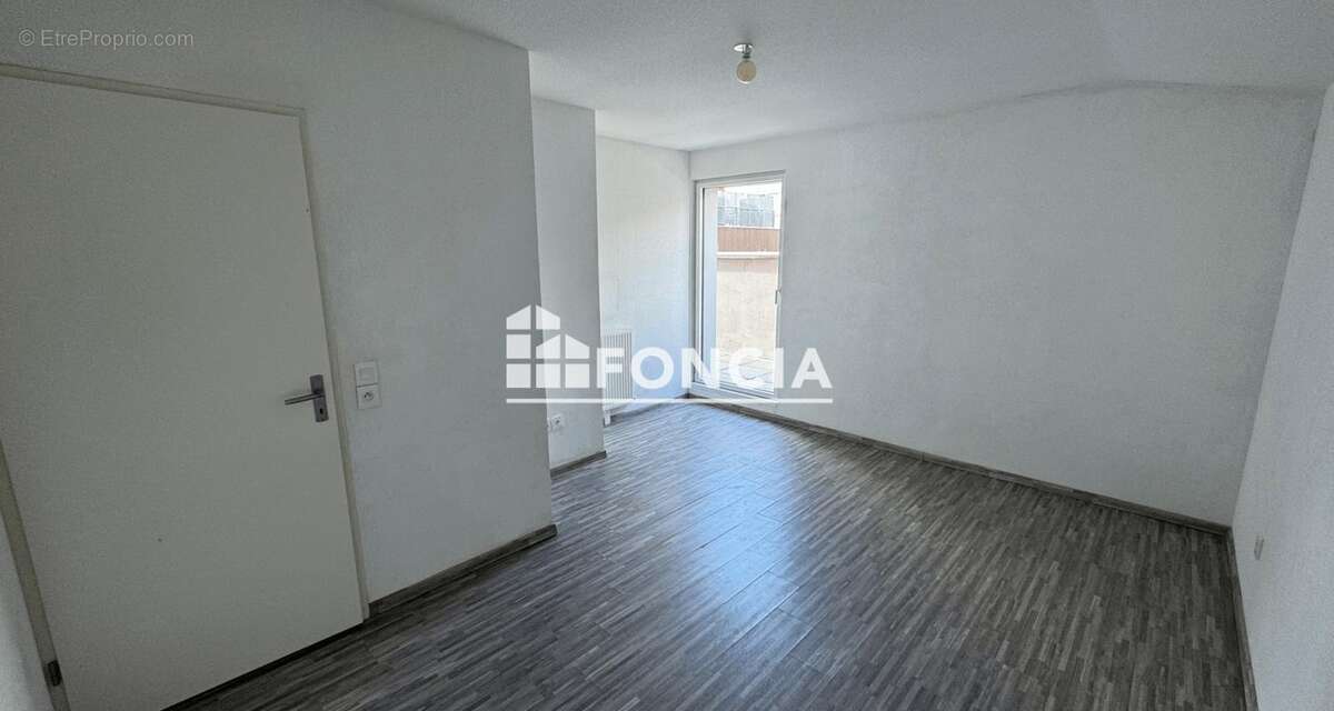 Exclusivité – t3 dernier étage avec grande terrasse – bassin à flot - photo 7
