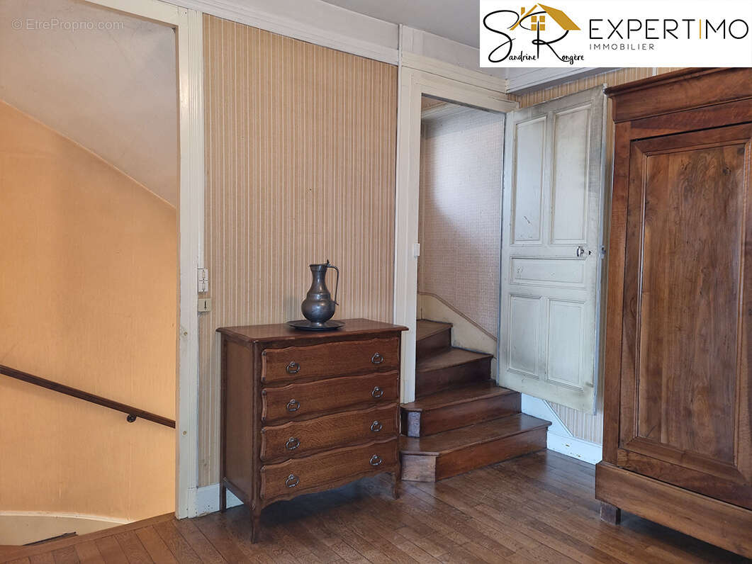 Maison à SAINT-ELOY-LES-MINES